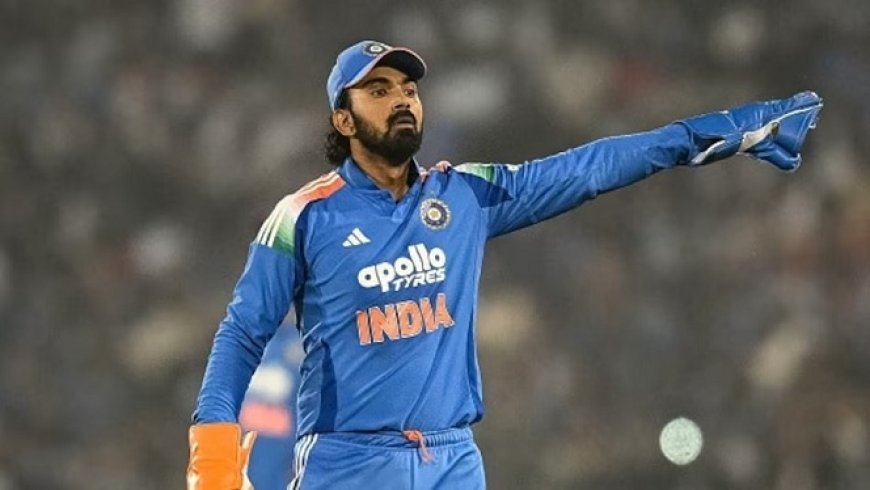 रायपुर ODI में भारत की हार- कोहली-गायकवाड़ के शतकों के बावजूद 359 रनों का लक्ष्य बच न सका, राहुल ने ओस और टॉस को ठहराया जिम्मेदार। 