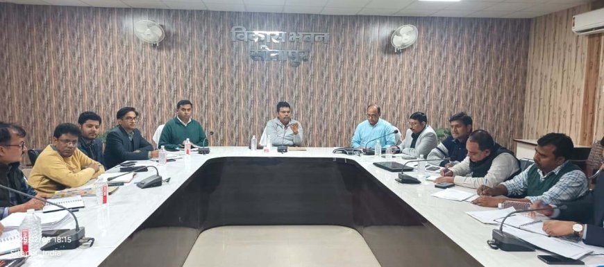 Sitapur : जिला पोषण समिति की बैठक सम्पन्न डीएम ने कुपोषण उन्मूलन व योजनाओं की प्रगति पर दिए कड़े निर्देश।