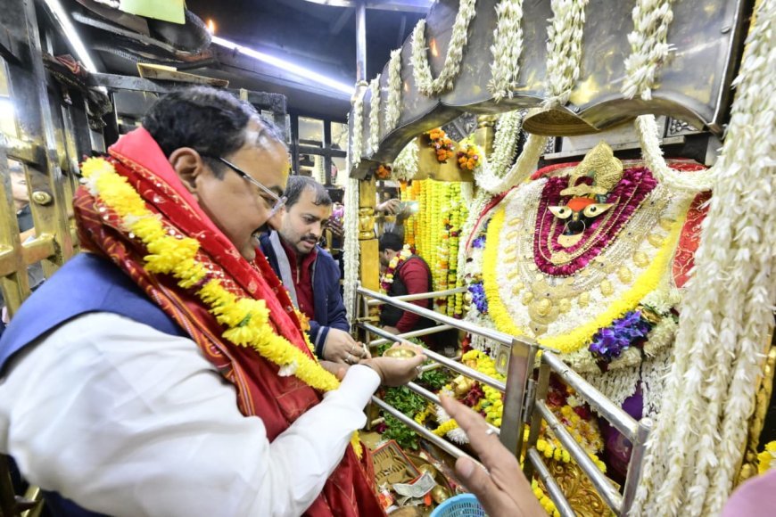 Lucknow : डबल इंजन सरकार में प्रदेश का हो रहा चहुँमुखी विकास, उपमुख्यमंत्री केशव प्रसाद मौर्य ने मिर्जापुर में SIR और योजनाओं की समीक्षा की