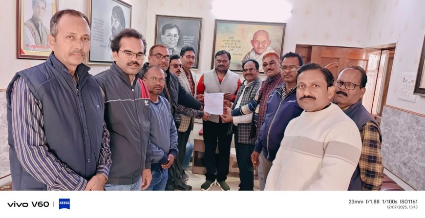 Sitapur : प्रधानमंत्री संबोधित ज्ञापन सांसद प्रतिनिधि को सौंपा- रवींद्र