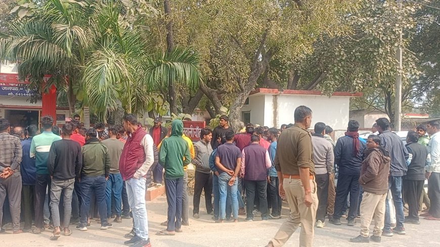 Ghazipur : गाजीपुर के कादीपुर ग्राम सभा में मनरेगा में फर्जीवाड़ा, ग्रामीणों ने लगाए भ्रष्टाचार के आरोप