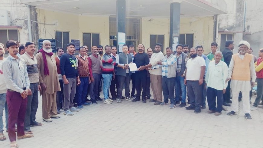 Bajpur: फड़ ठेलो वालों को स्थाई जगह उपलब्ध कारये- अनिल बाल्मीकि