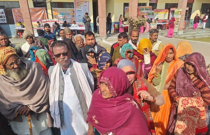 Hathras: अलीपुर निवासियों ने पीडब्लूडी अफसरों पर लगाया नाली निमार्ण में पक्षपात का आरोप। 