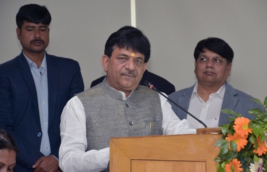 Lucknow: विजन यूपी@2047 के निर्माण को लेकर विशेषज्ञों, कुलपतियों और उद्योग प्रतिनिधियों ने साझा किए सुझाव। 