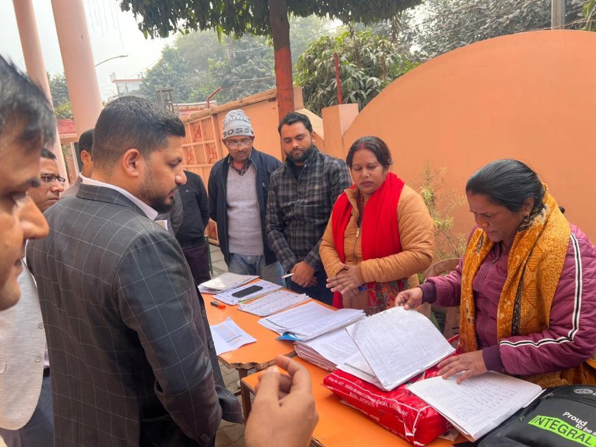 Barabanki : बाराबंकी में मतदाता सूची पुनरीक्षण अभियान की प्रगति का जिलाधिकारी ने लिया जायजा