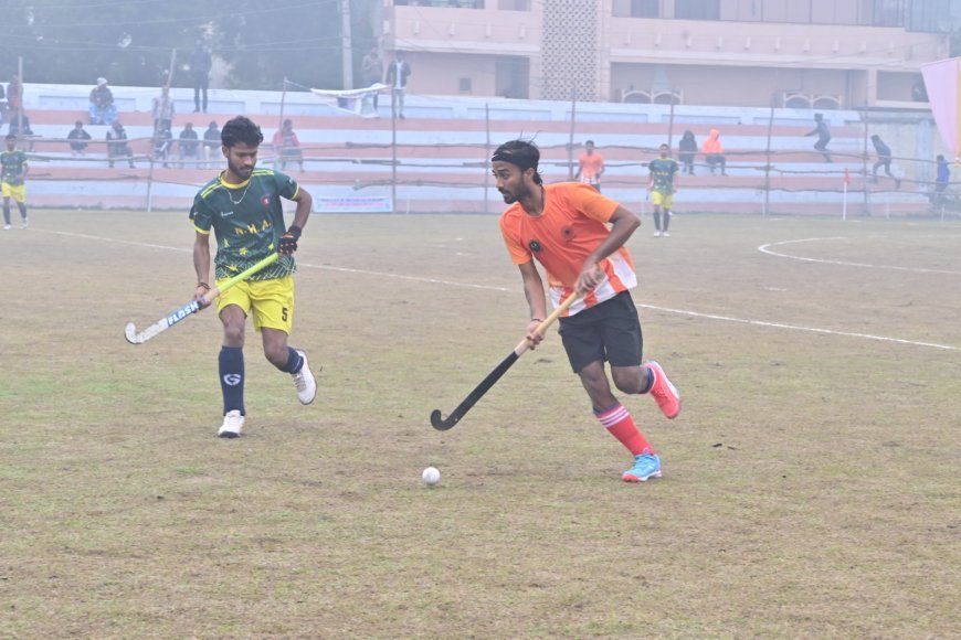Balrampur : बलरामपुर में हॉकी टूर्नामेंट के क्वार्टर फाइनल में चार टीमों की जीत