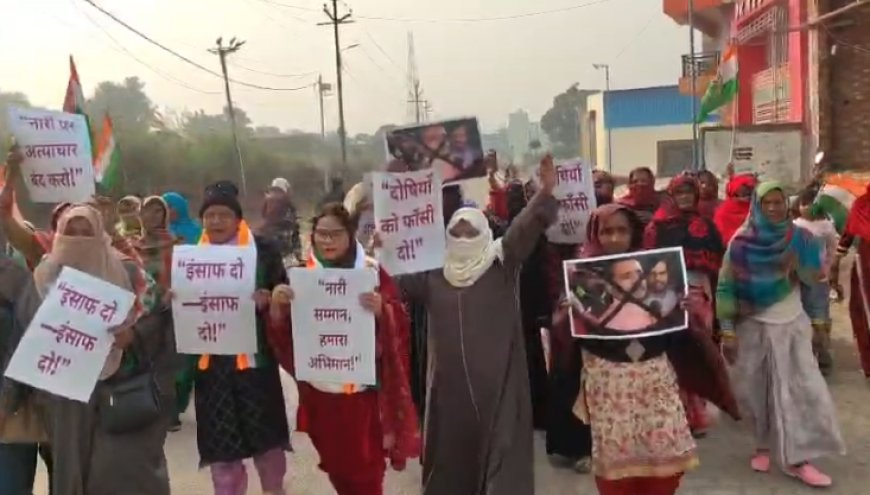 Sambhal : कुलदीप सिंह सेंगर को सजा दिलाने के लिए महिलाएं सड़कों पर उतरी, प्रदेश अध्यक्ष बोली पीड़िता को मिले न्याय