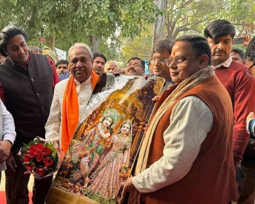 Sitapur: मिश्रित में सूचना और जनसंपर्क विभाग की प्रदर्शनी का विधायक ने किया उद्घाटन। 