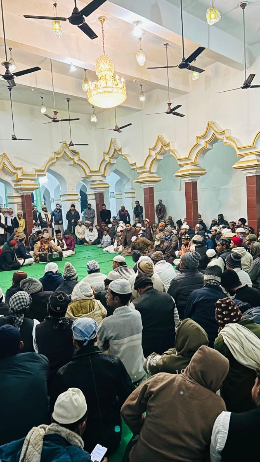 Sitapur : खैराबाद में दरगाह हाफिज असलम मियां में महफिल-ए-समा का आयोजन