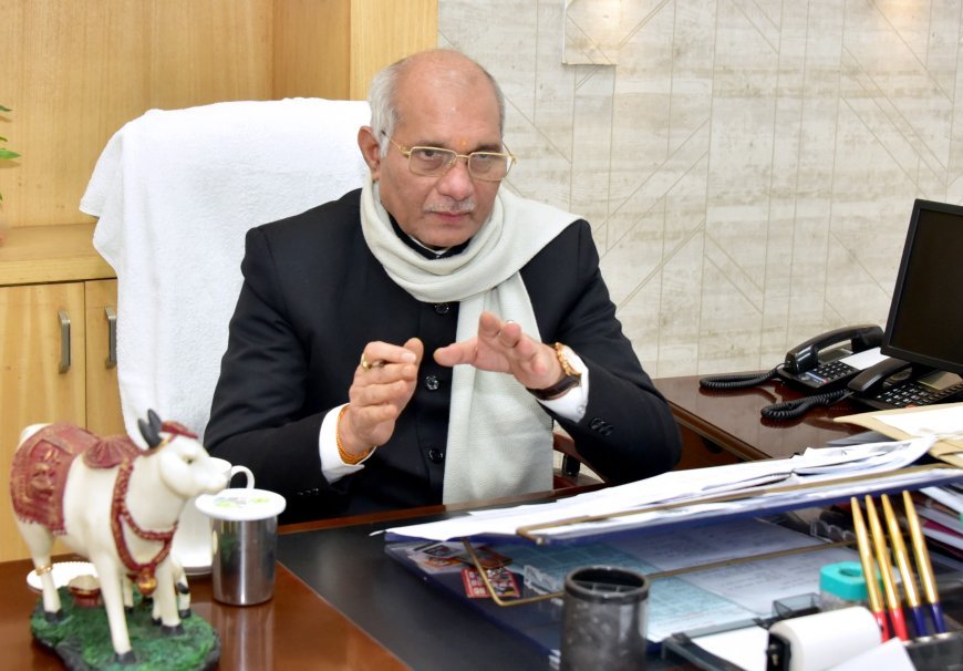 Lucknow : उत्तर प्रदेश के पशुधन एवं दुग्ध विकास मंत्री धर्मपाल सिंह ने गौ आश्रय स्थलों पर ठंड से बचाव के लिए सख्त निर्देश दिए