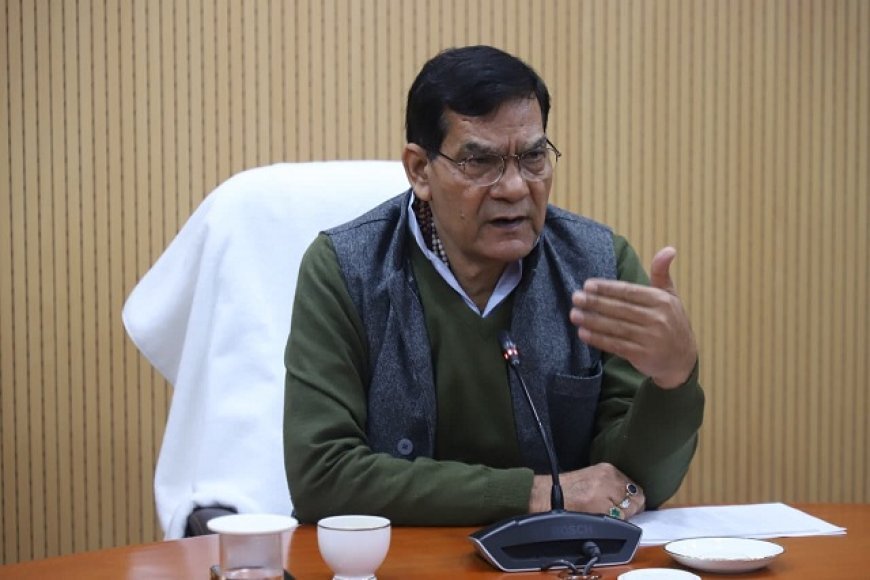 Lucknow: ऊर्जा मंत्री ए के शर्मा ने 50 से अधिक शिविरों से वर्चुअल संवाद कर उपभोक्ताओं की समस्याएं सुनीं। 