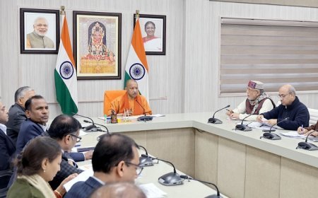 Lucknow: मुख्यमंत्री ने वित्त विभाग की समीक्षा की, सभी विभागों को बजट खर्च में तेजी लाने के दिये निर्देश। 