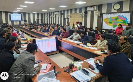 Sitapur : सीतापुर में मैसरेटेड फीटस के बढ़ते मामलों पर डीएम सख्त, अधीक्षकों से स्पष्टीकरण तलब