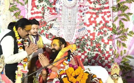 Hathras : बल्केश्वर धाम में श्रीमद्भागवत कथा के चौथे दिन नंदोत्सव की धूम, भक्त भाव-विभोर