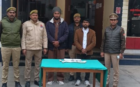 Lakhimpur : थाना खीरी पुलिस ने दो अभियुक्तों को अवैध तमंचा और कारतूस सहित गिरफ्तार किया