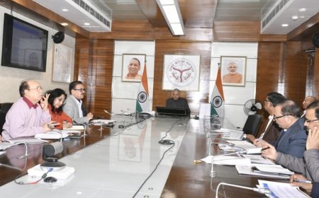 Lucknow : मुख्य सचिव की अध्यक्षता में एमसीएडीडब्ल्यूएम योजना के चयनित क्लस्टरों की द्वितीय समीक्षा बैठक आयोजित