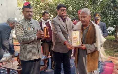 Hardoi: शहीदों को श्रद्धांजलि, वेटरन्स को सम्मान: दसवां सशस्त्र सेवा वेटरन दिवस धूमधाम से मनाया। 