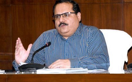 Lucknow : उत्तर प्रदेश में मतदाता सूची विशेष अभियान की बड़ी सफलता, सूची प्रकाशित होने के बाद से कुल लगभग 7.20 लाख फॉर्म आए