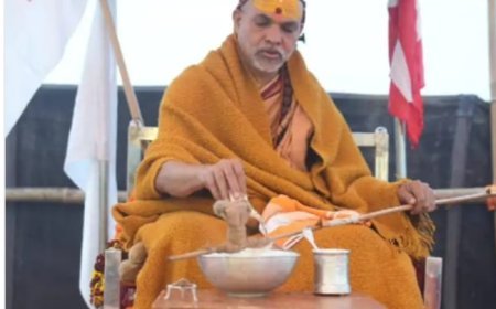 Prayagraj : माघ मेले में शंकराचार्य अविमुक्तेश्वरानंद और प्रशासन के बीच विवाद जारी, धरना और नोटिस पर तनाव