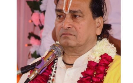 Prayagraj : माघ मेला में संत मुरारी जी ने बताई धर्म की शिक्षा- विश्वामित्र ने राम को दिया अपने धर्म पर मर मिटने का संदेश