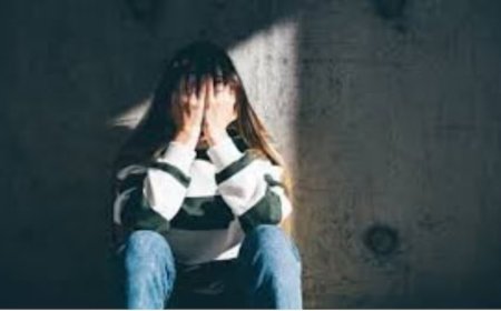 Hathras : हाथरस के सिकंदराराऊ में महिलाओं के साथ अश्लील हरकत करने वाला युवक गिरफ्तार