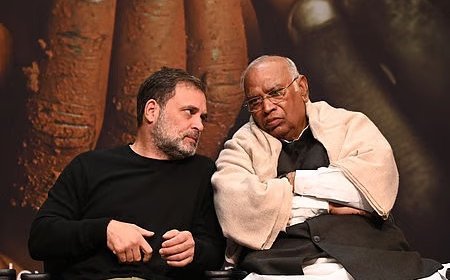 पंजाब कांग्रेस में अनुशासन की सख्त हिदायत, हाईकमान ने गुटबाजी और सार्वजनिक बयानबाजी पर लगाई रोक।