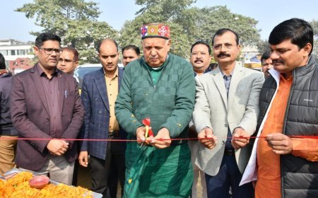 Deoria : उत्तर प्रदेश दिवस पर किसान मेला और कृषि प्रदर्शनी का आयोजन, कृषि मंत्री ने किया उद्घाटन