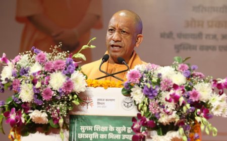 Lucknow : 12 बजे तक सोने वाले बबुआ को नहीं थी गरीबों की चिंता- सीएम योगी