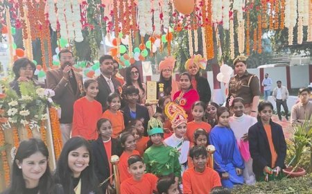 Hardoi: गणतंत्र दिवस की शान- लिटिल एंजेल्स कॉन्वेंट ने पुलिस लाइन्स में हासिल किया पहला स्थान।