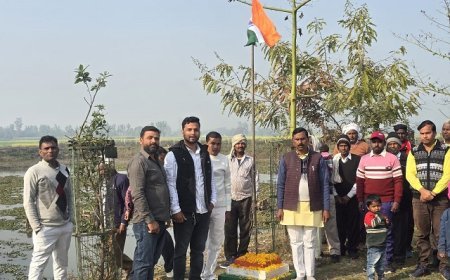 Lucknow: उप मुख्यमंत्री केशव प्रसाद मौर्य के निर्देश पर गणतंत्र दिवस पर प्रदेश के अमृत सरोवरों पर फहराया गया ,तिरंगा झण्डा।