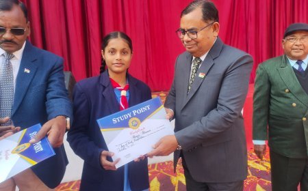 Sitapur : खैराबाद में स्टडी प्वाइंट इंटर कॉलेज ने धूमधाम से मनाया 77वां गणतंत्र दिवस