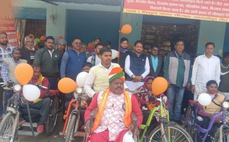 Sitapur : खैराबाद में आत्मनिर्भर दिव्यांग एकता फाउंडेशन ने निकाली भव्य दिव्यांग तिरंगा यात्रा