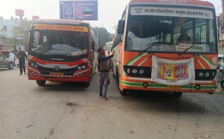 Sitapur : रोडवेज बस स्टैंड के बाहर सड़क पर बसें खड़ी करने से लगता है जाम