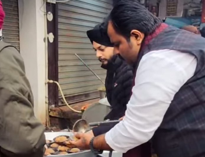 Sitapur : श्री गुरु गोबिंद सिंह महाराज के प्रकाश पर्व पर सीतापुर में भव्य आयोजन