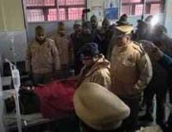 Sant Kabir Nagar : संत कबीर नगर में पुलिस मुठभेड़- दो गो-तस्कर घायल, 100 किलो प्रतिबंधित मांस बरामद