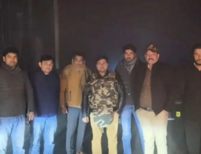 Delhi : दिल्ली पुलिस ने लॉरेंस बिश्नोई गैंग के दो शार्प शूटर्स को मुठभेड़ के बाद किया गिरफ्तार