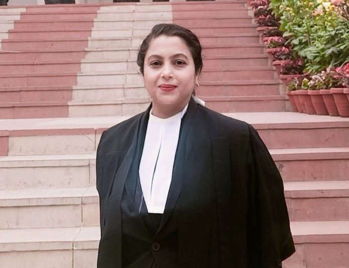 Delhi : आर्थिक आधार पर आरक्षण में अधिवक्ता रीना एन सिंह की प्राथमिकता देने की मांग वाली याचिका पर केंद्र ने फिर समय लिया