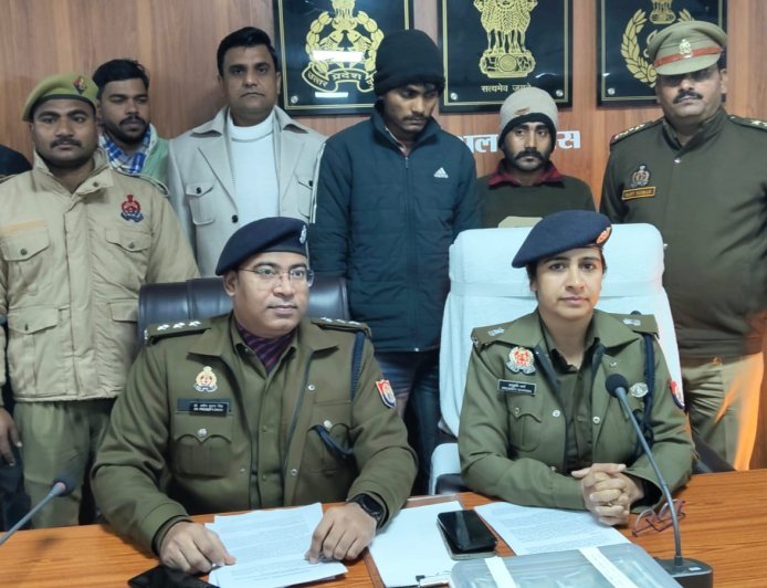 Sambhal : चावल घोटाले का खुलासा- 10 लाख की नकदी, ट्रक का ट्रॉला बरामद, दो शातिर गिरफ्तार