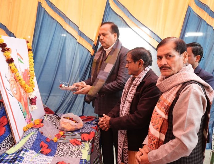 Hardoi : सवायजपुर में हिंदू सम्मेलन और कंबल वितरण कार्यक्रम में विधायक माधवेन्द्र प्रताप सिंह ने की भागीदारी