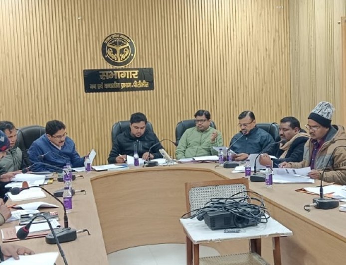 Pilibhit: जिला गंगा कार्ययोजना की बैठक हुई सम्पन्न। 