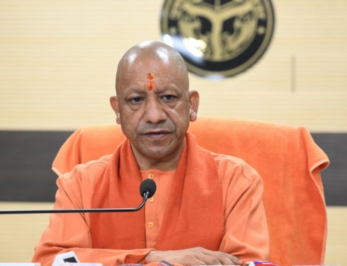 Kashi: निशाने पर कांग्रेस, सीएम बोले: मंदिरों को तोड़ने के एआई जेनरेटेड वीडियो दिखाकर फैलाया जा रहा है झूठ।