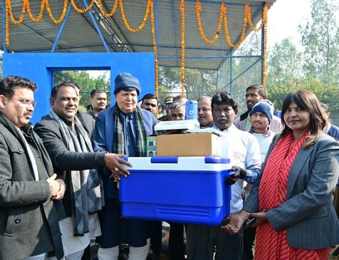 Sitapur: केवीके कटिया में 'मछली बैंक' का भव्य शुभारंभ: मंत्री सूर्य प्रताप शाही ने सराहा ग्रामीण विकास का 'नवाचारी इंजन'। 