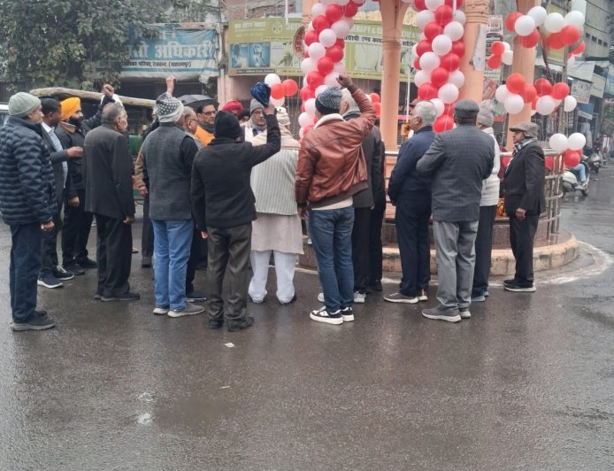 Deoband : सिटीजन क्लब ने हर्षोल्लास से मनाई नेता जी सुभाष चंद्र बोस की जयंती