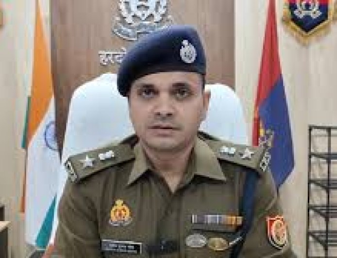 हरदोई में सख्त कार्रवाई: प्रतिबंधित पशु कटान मामले में लापरवाही पर टड़ियावां थाने के पांच पुलिसकर्मी निलंबित। 