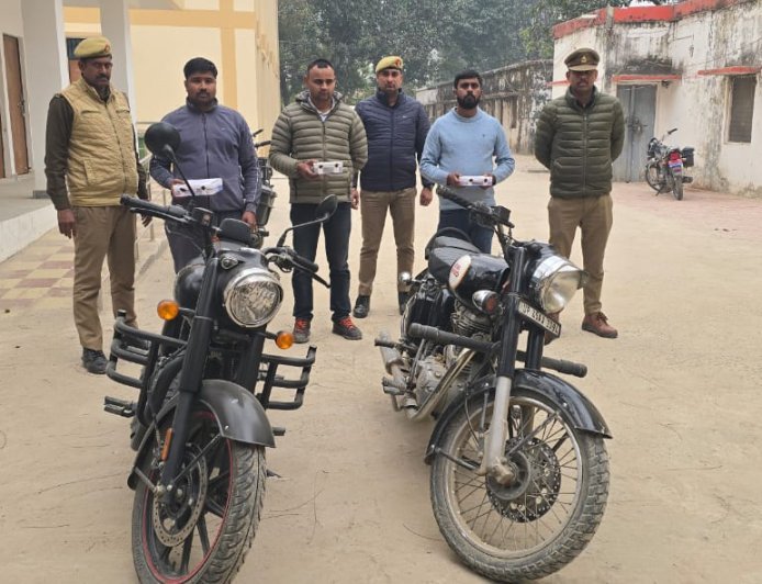 Ambedkarnagar : ठगी मामले में दो डायल 112 सिपाही गिरफ्तार, खाकी पर लगा दाग