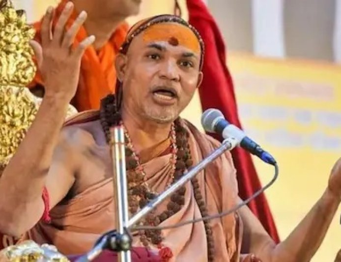 Prayagraj : मगहर में शंकराचार्य अविमुक्तेश्वरानंद ने छोड़ा माघ मेला, दुखी मन से काशी रवाना