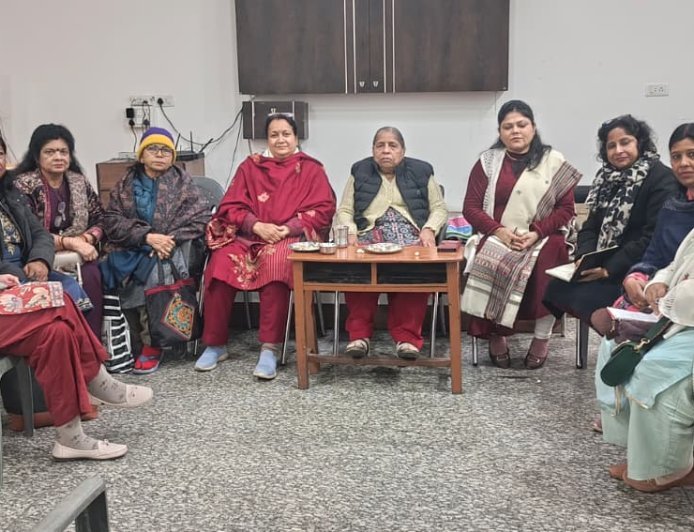 Agra : आगरा में नारी से नारायणी कार्यक्रम की तैयारी बैठक हुई