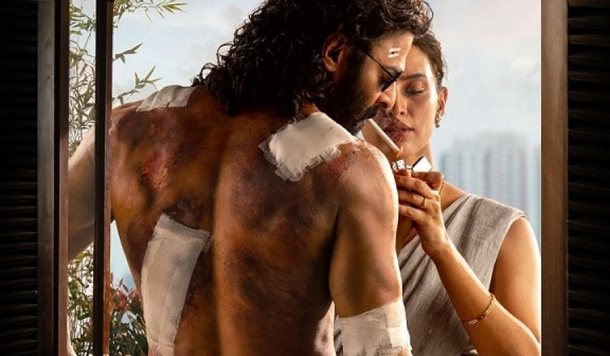 नए साल पर प्रभास ने फैंस को दिया बड़ा सरप्राइज, फिल्म स्पिरिट का फर्स्ट लुक पोस्टर रिवील, साथ नजर आईं तृप्ति डिमरी। 