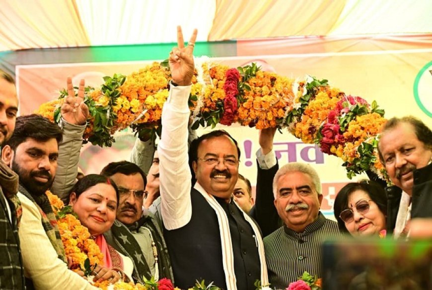 Lucknow: उप मुख्यमंत्री केशव प्रसाद मौर्य ने बुजुर्गों को वितरित किए कंबल, नववर्ष की दी शुभकामनाएं। 