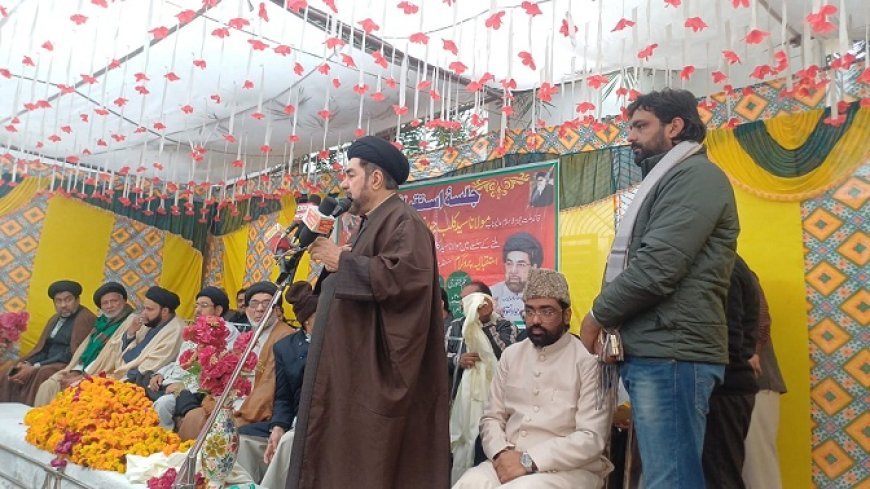 Sambhal: सिरसी की मजलिस से गरजे मौलाना कल्वे जव्वाद अली, 56 मुस्लिम देशों को कटघरे में खड़ा किया। 